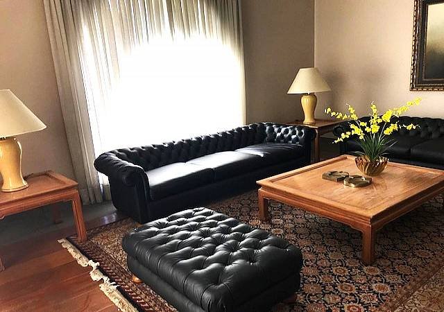 Foto 11 de 🏡 High-Standard Apartment in Jardins – Alameda Campinas, R$ 10,500,000.00