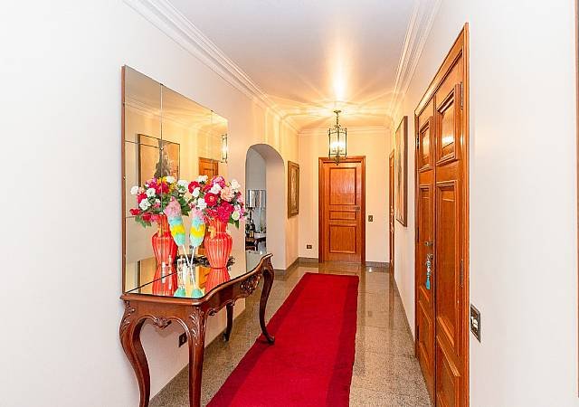 Foto 13 de 🏡 High-Standard Apartment in Jardins – Alameda Campinas, R$ 10,500,000.00