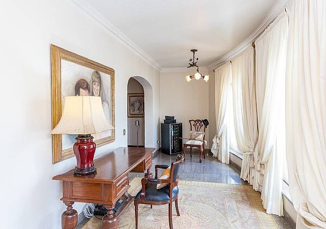 Foto 8 de 🏡 High-Standard Apartment in Jardins – Alameda Campinas, R$ 10,500,000.00