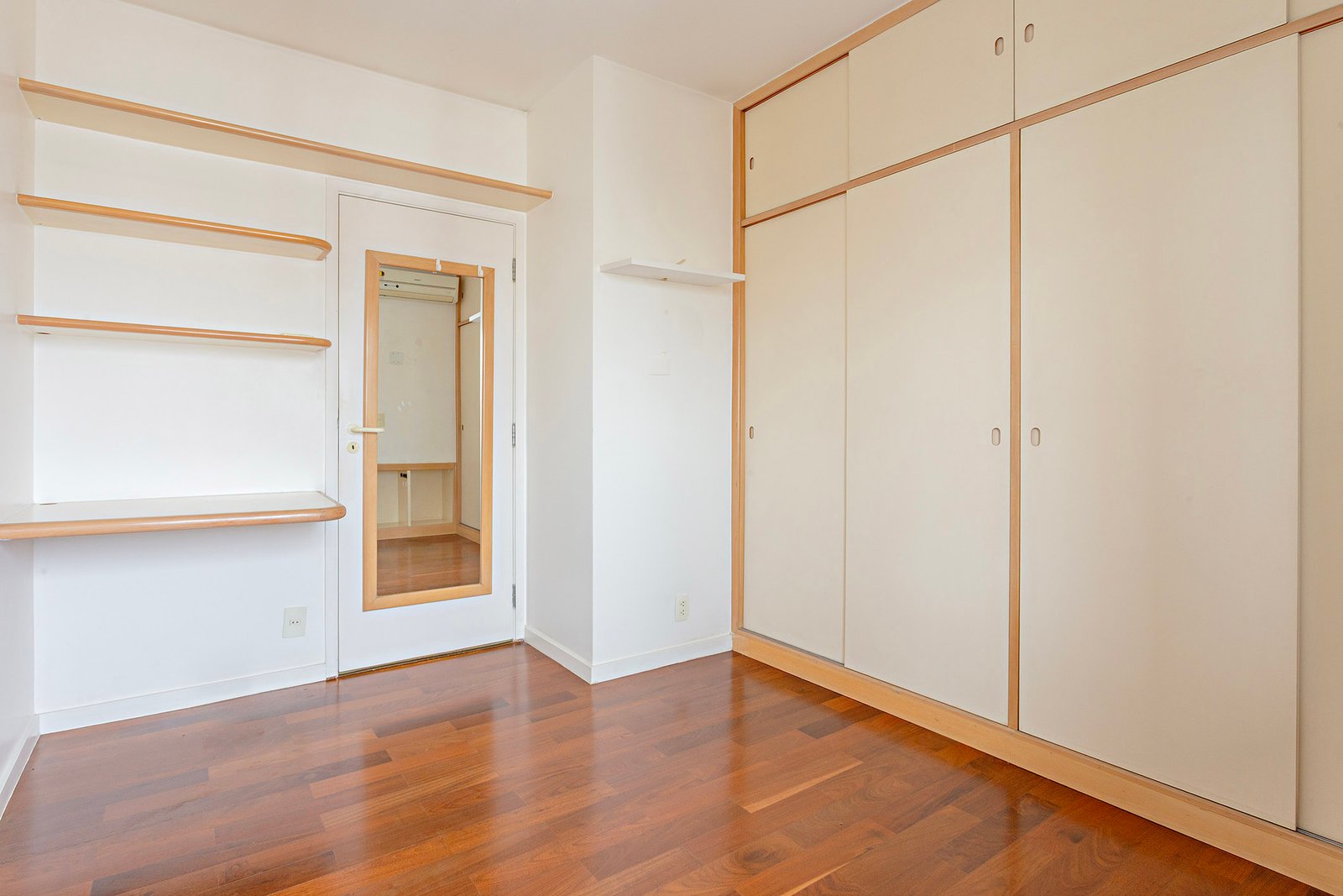 Foto 12 de Apartamento Duplex de 185 m² na Região da Paulista, 3 Dormitórios, 2 Vagas