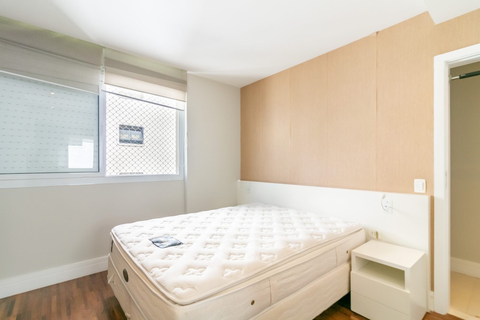 Foto 13 de Apartamento 100 m² Mobiliado no Jardins, 2 Dorms, 1 Suíte, Vista Livre e 1 Vaga