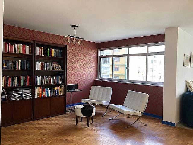 Apartment for sale in Jardins with 210 m², 3 bedrooms, 1 suite, 2 parking spaces, R$ 2,660,000.00