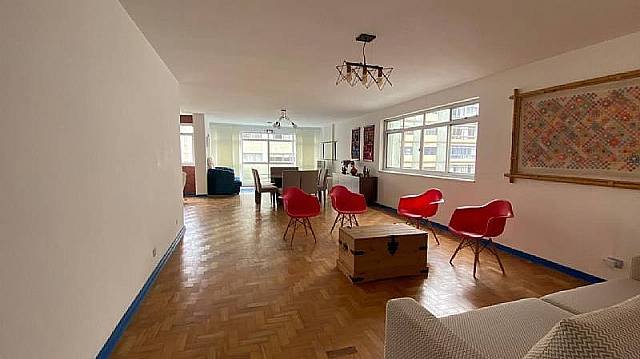Foto 10 de Apartment for sale in Jardins with 210 m², 3 bedrooms, 1 suite, 2 parking spaces, R$ 2,660,000.00