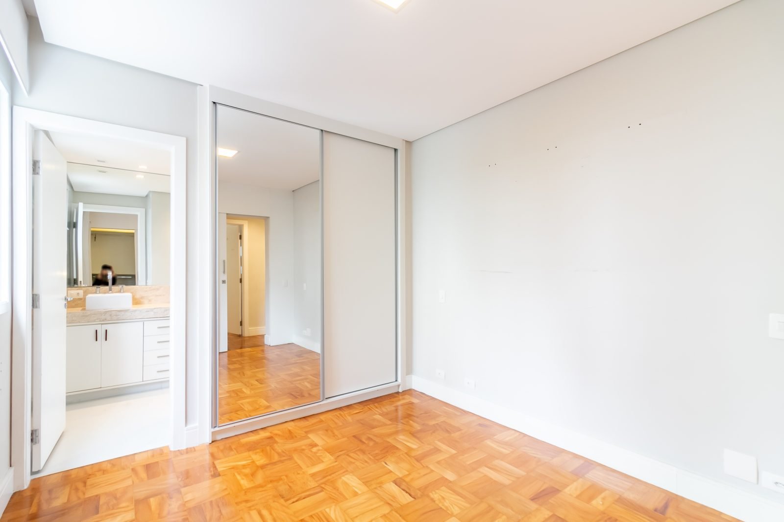 Foto 11 de Morar com Estilo no Jardim Paulista: Apartamento de 98m² com Suíte e Área de Lazer!