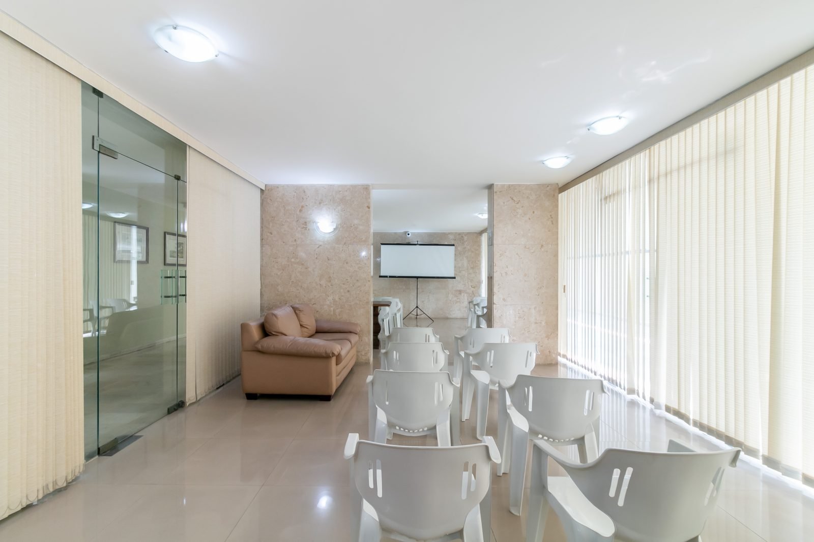 Foto 37 de Apartamento 100 m² Mobiliado no Jardins, 2 Dorms, 1 Suíte, Vista Livre e 1 Vaga