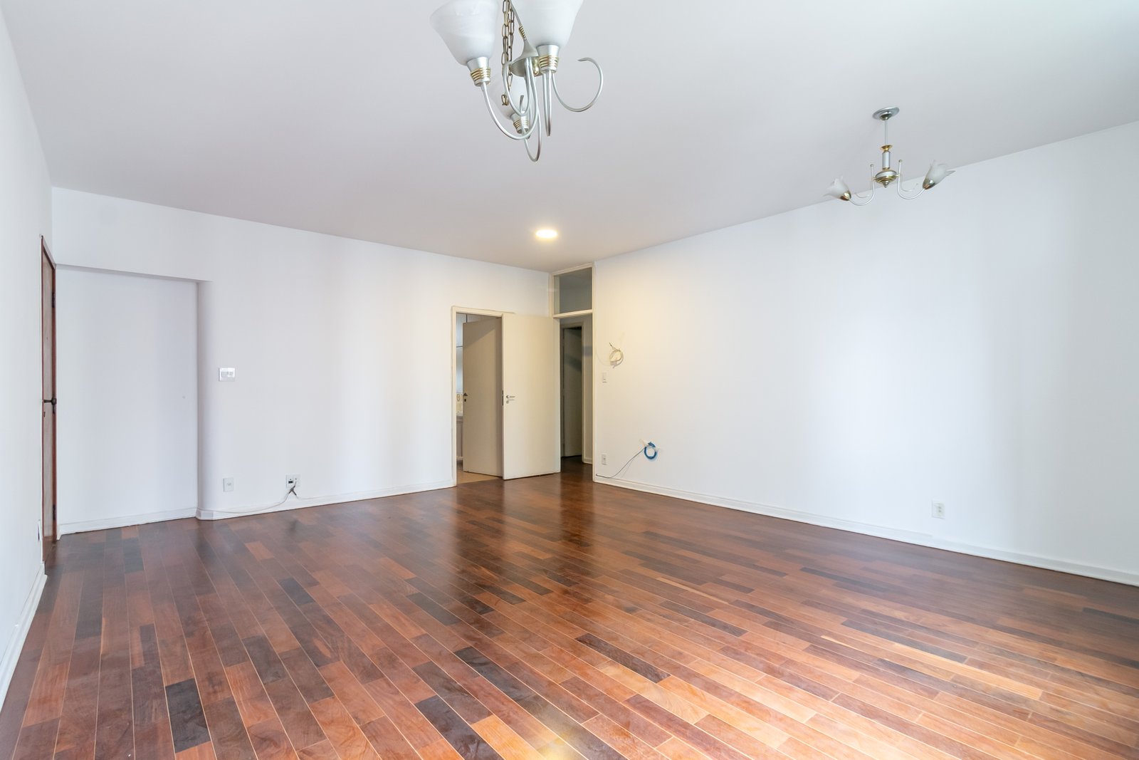 Foto 5 de Apartment in Jardins with 106 m² | 2 Bedrooms (1 Suite) and Deeded Parking Space, R$ 1,250,000.00