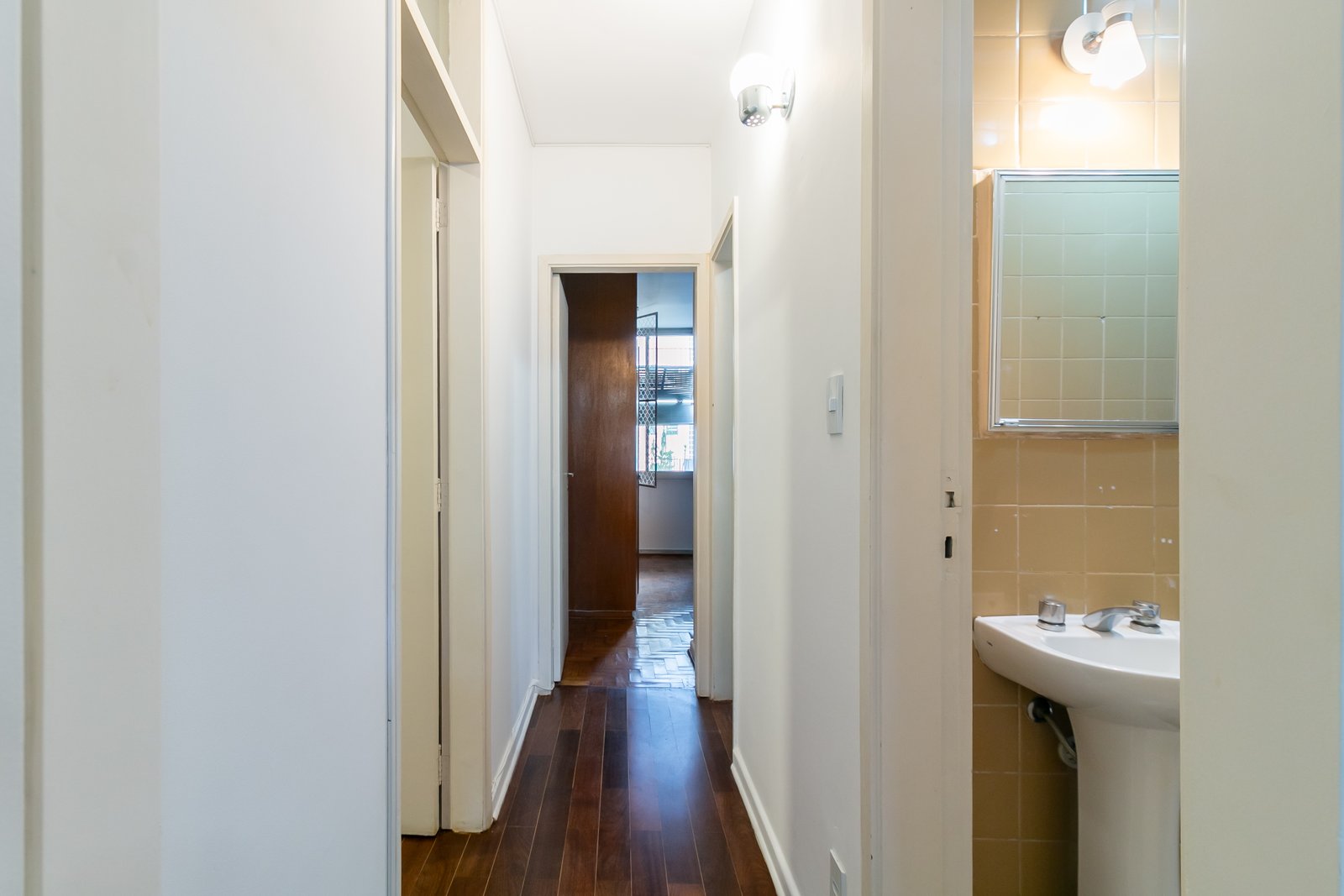 Foto 7 de Apartment in Jardins with 106 m² | 2 Bedrooms (1 Suite) and Deeded Parking Space, R$ 1,250,000.00