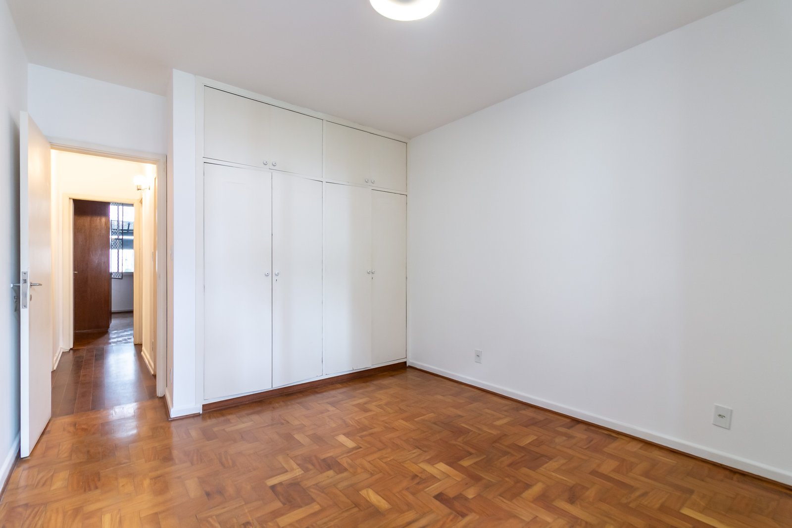 Foto 11 de Apartment in Jardins with 106 m² | 2 Bedrooms (1 Suite) and Deeded Parking Space, R$ 1,250,000.00